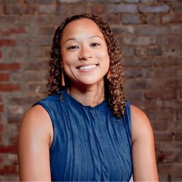 Dominique Robinson, host of The Founder Who Scales
